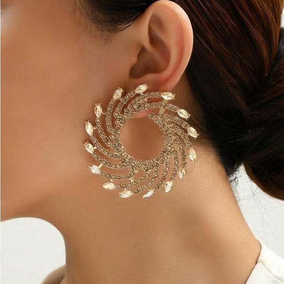 🥂Gold Tone Champagne Colored Crystal Spiral Fan Firework Earrings - Picture 3 of 13